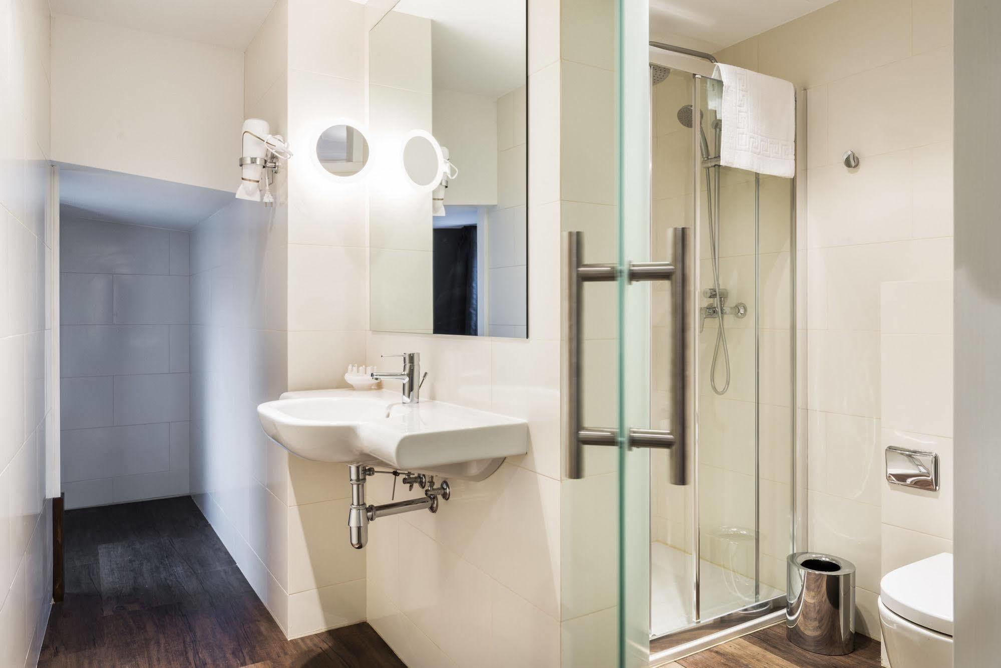 Garrett 48 Apartments Lisboa Ngoại thất bức ảnh